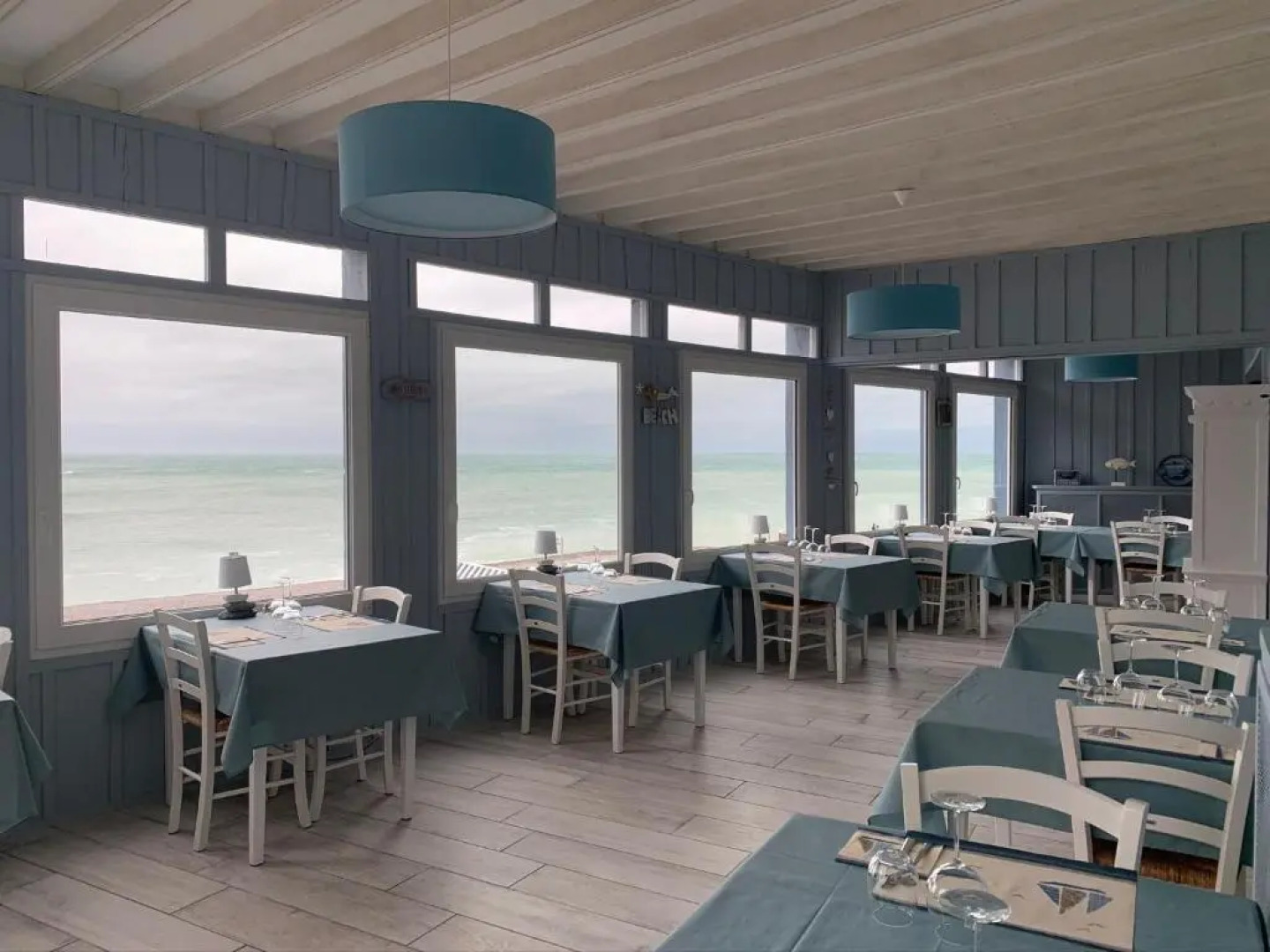 Hôtel Restaurant Pub La Sirène