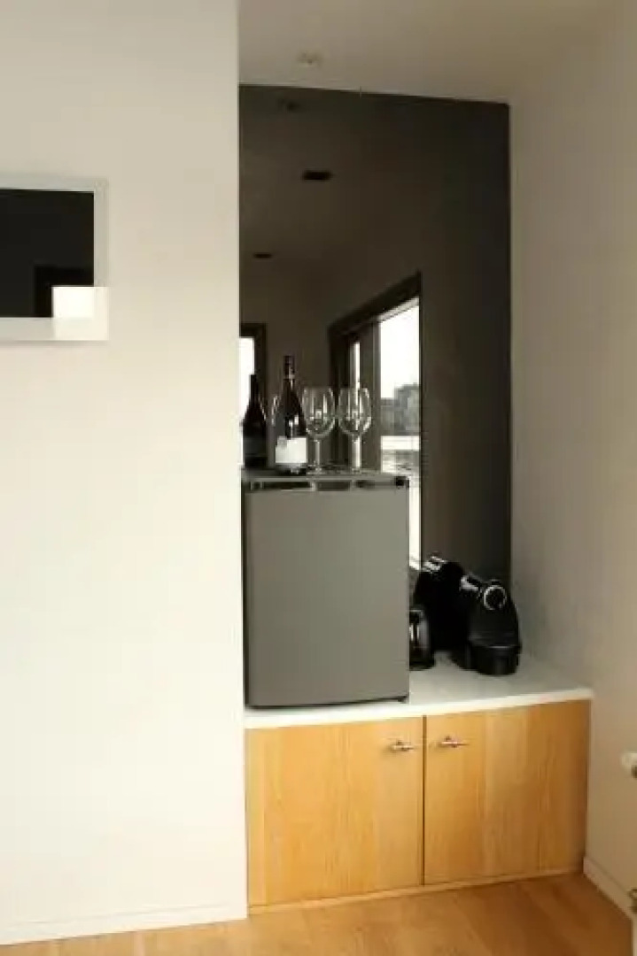 little AMSTEL HouseBoat