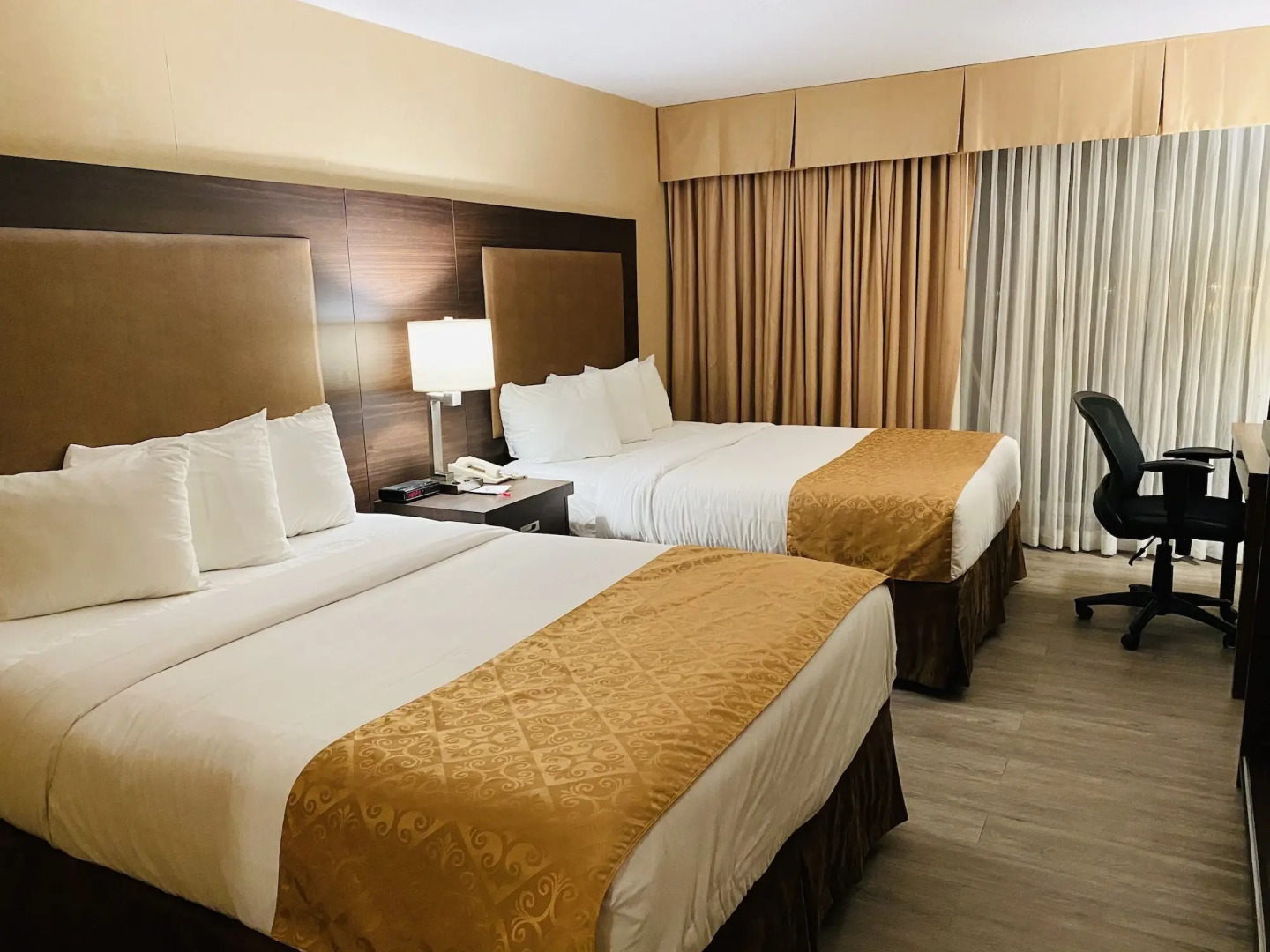 Ramada by Wyndham Belleville Harbourview Conference Centre