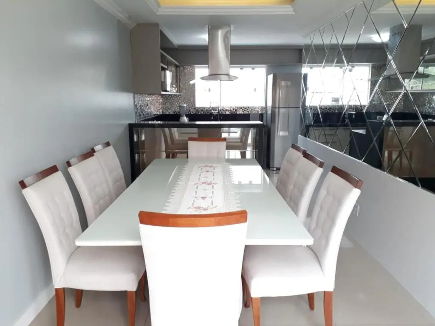 Apto. 03 Quartos à 500m da Praia