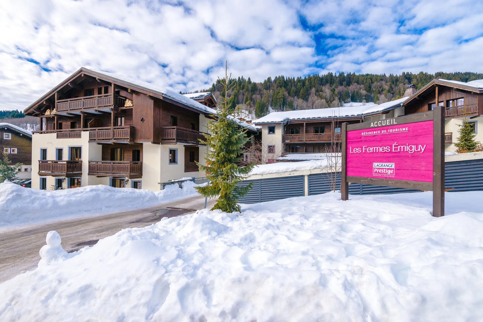 Résidence Lagrange Vacances Les Fermes Emiguy