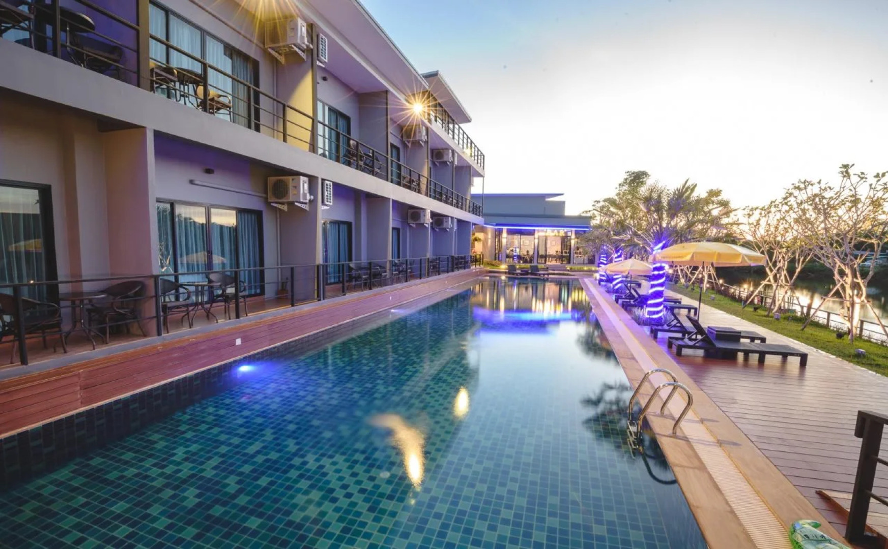 Phuengluang Riverside Hotel Chanthaburi