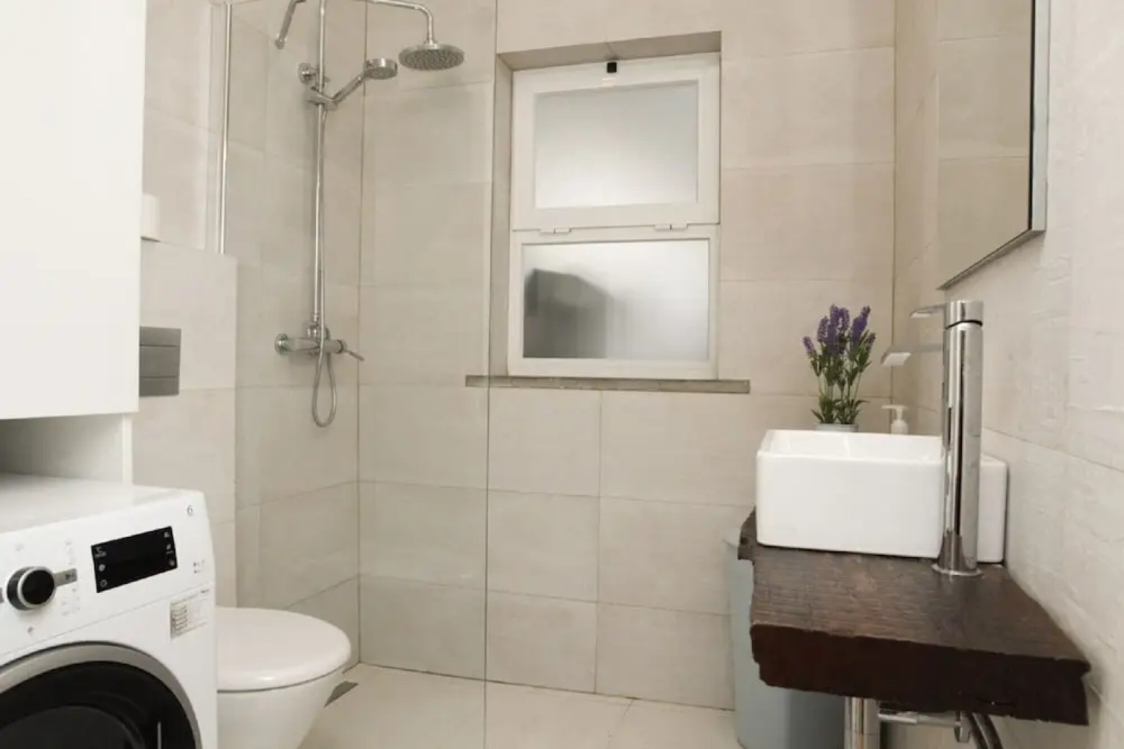 Cushy Apartment with garden in Estoril