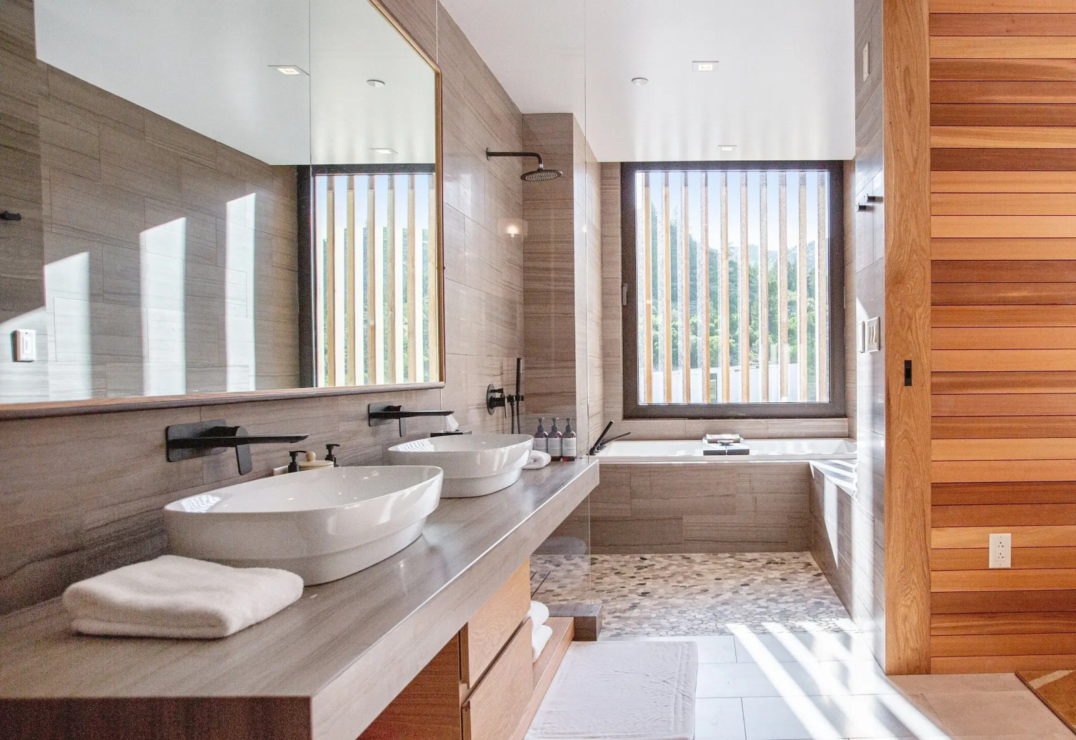 The Lodge at Blue Sky, Auberge Collection