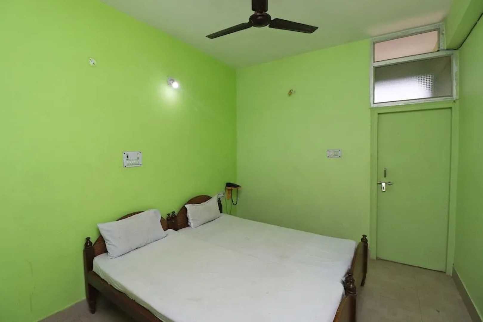 Spot On 43638 L X Inn