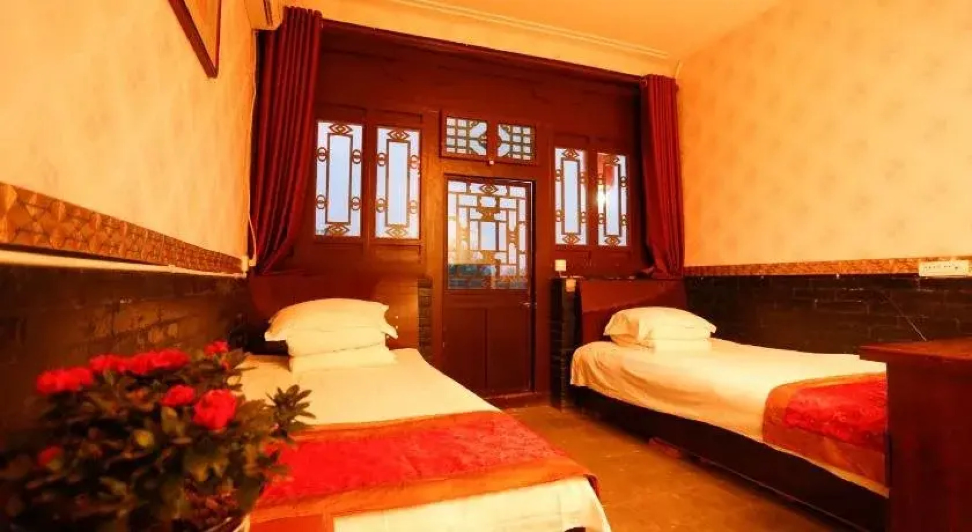 Pingyao Longyuan Inn