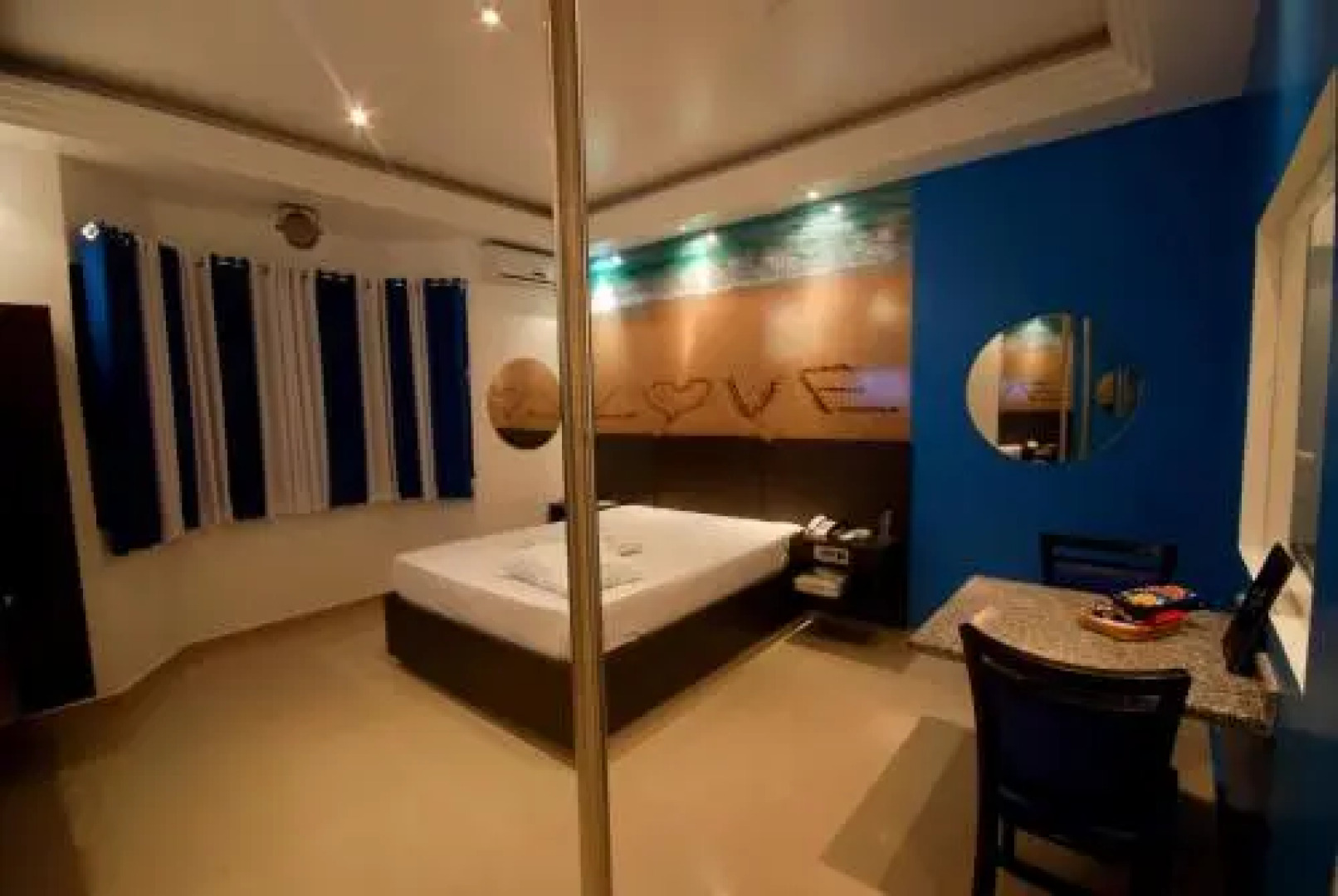 Kamiss Motel (Только для взрослых)