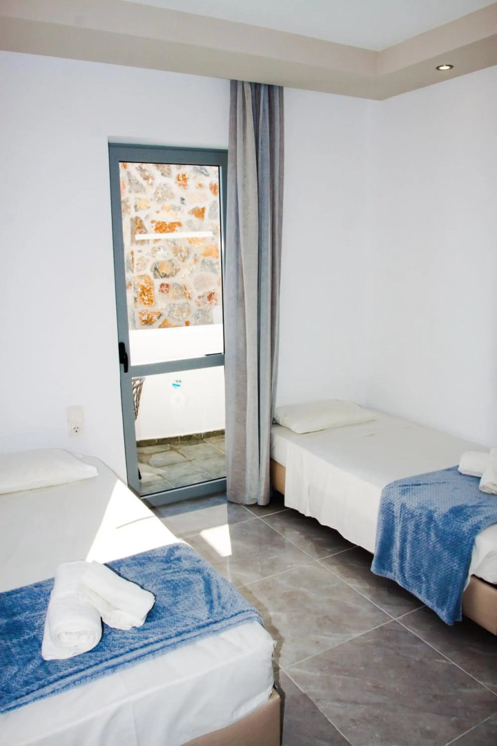 Sunshine Hotel and Apartments