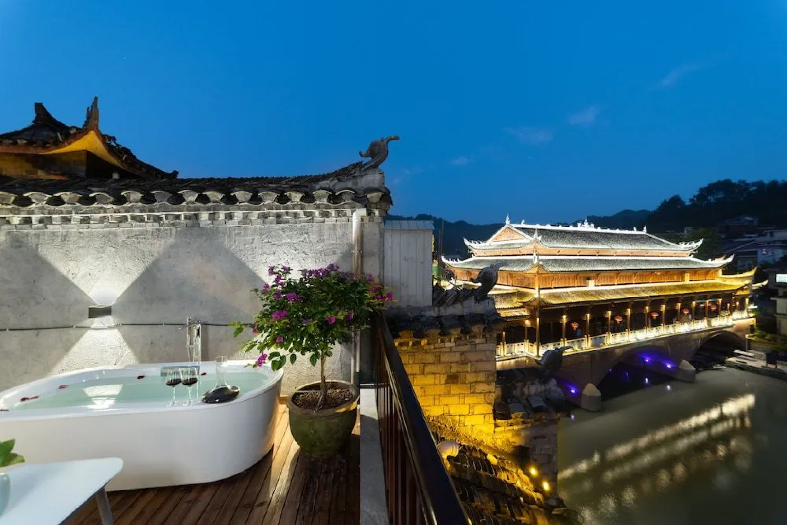 Pu Shu Man Jiang Jing Holiday Residence