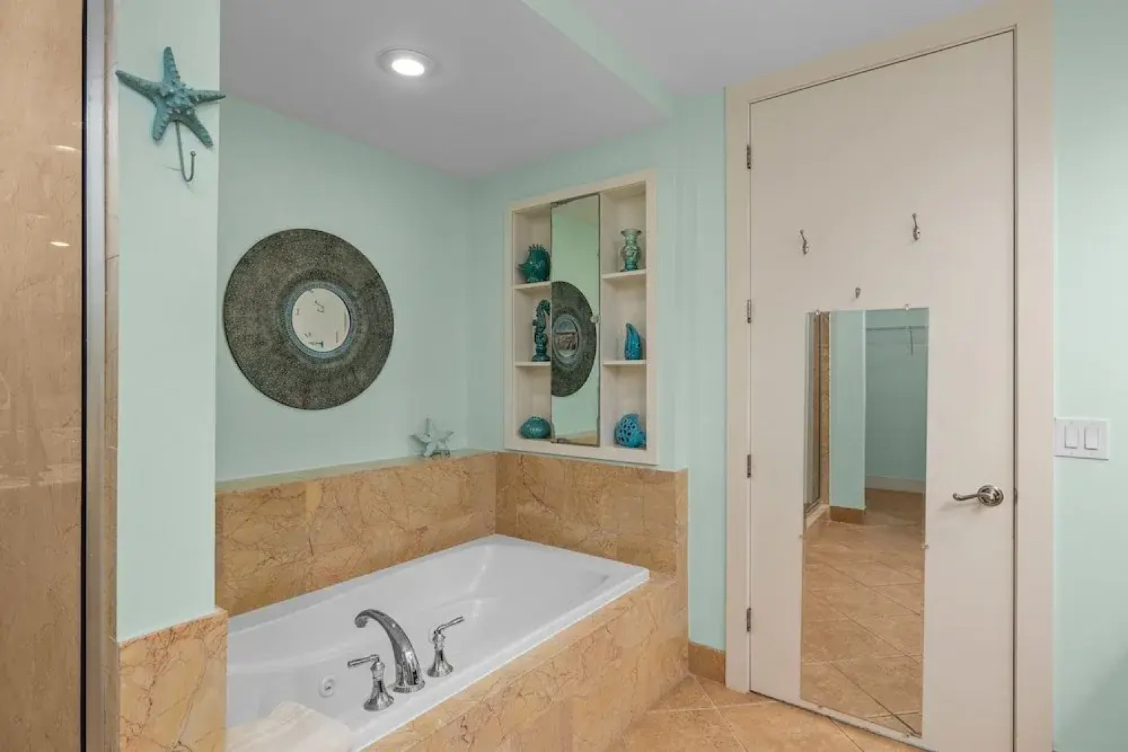 Sapphire Condo & Spa Unit # 406 3 Bedroom Condo