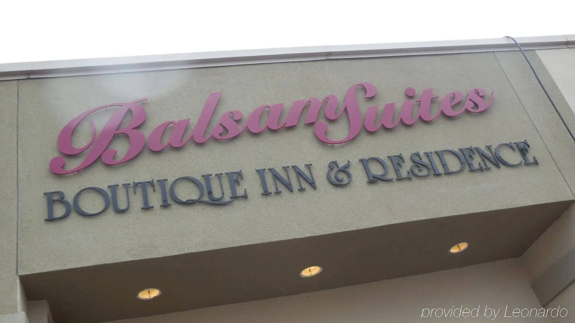 Balsam Suites Boutique Inn & Residence