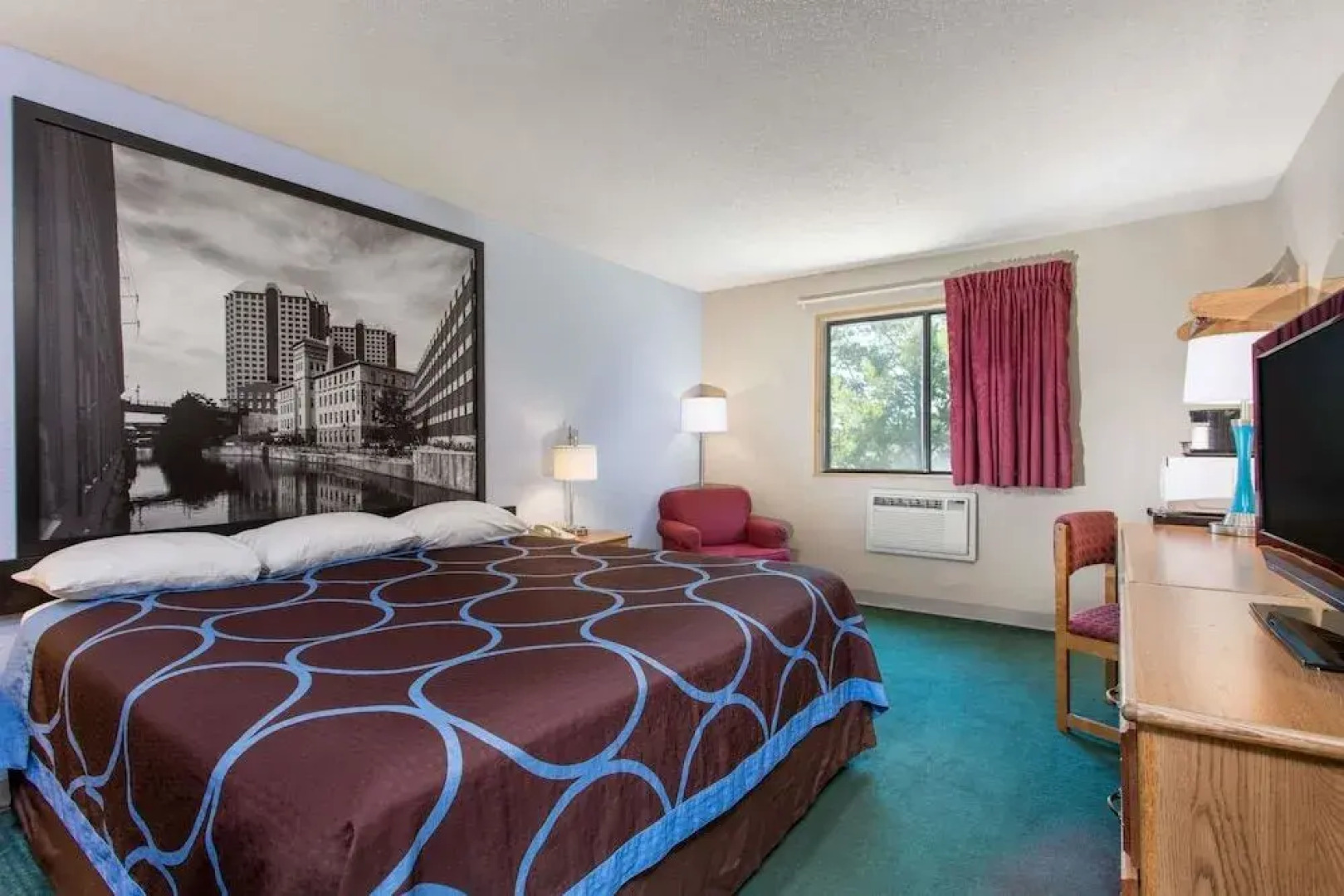 Super 8 by Wyndham Farmville