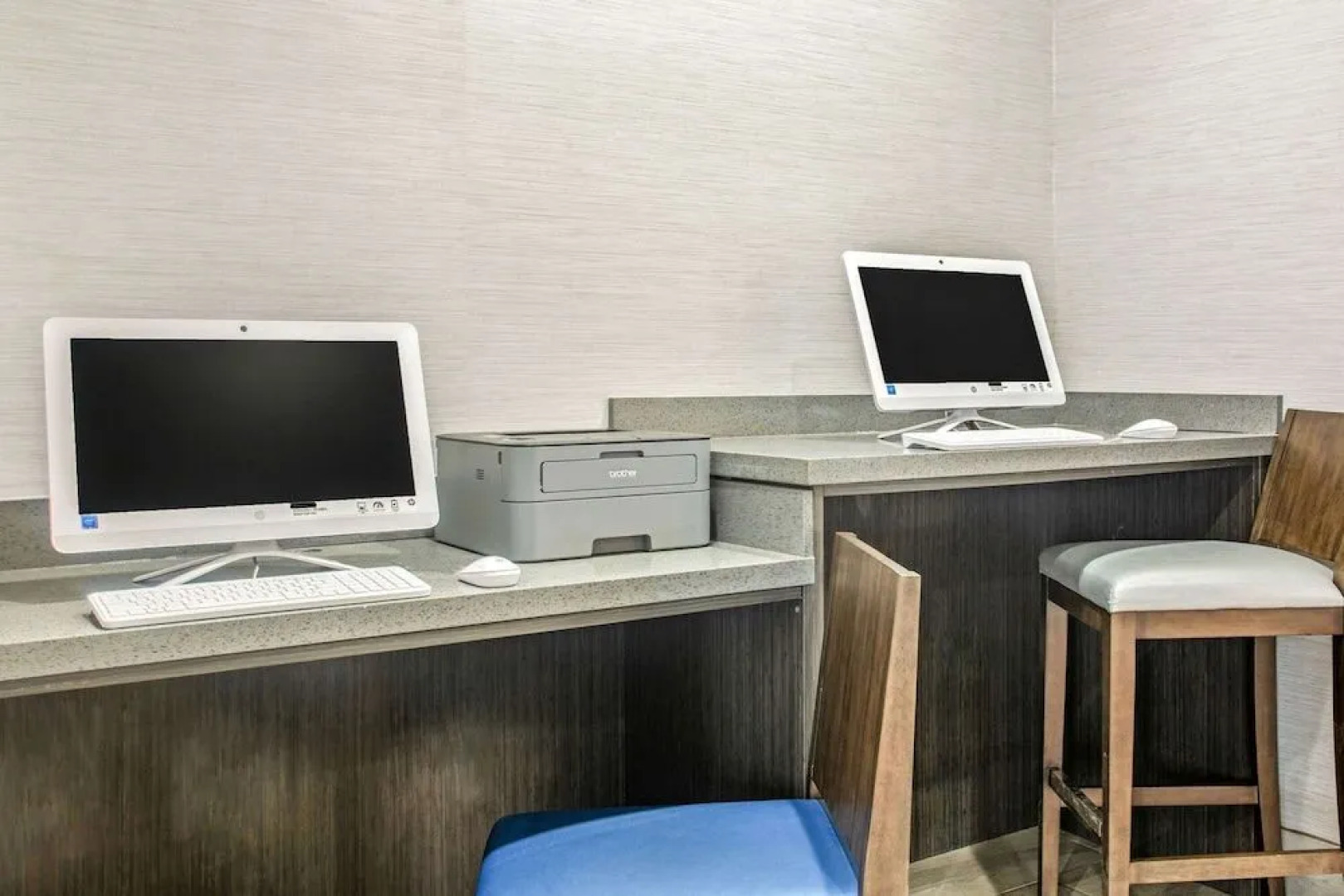 La Quinta Inn & Suites by Wyndham Ponca City