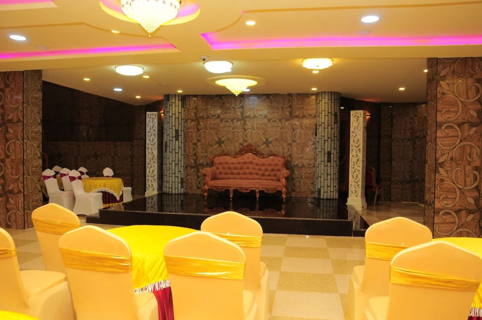 Hyders Park - The Business Hotel