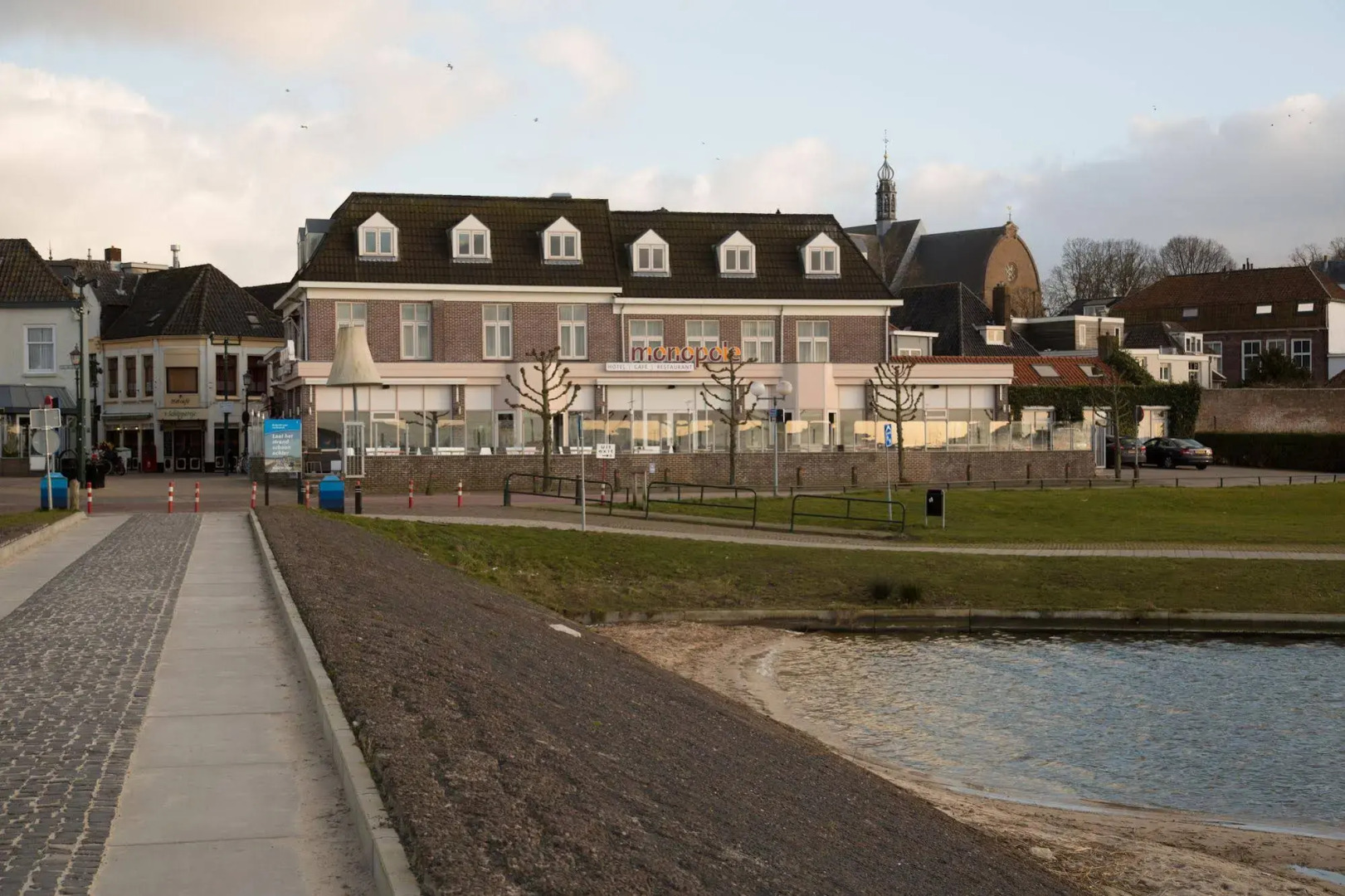 Hotel Café Restaurant Monopole