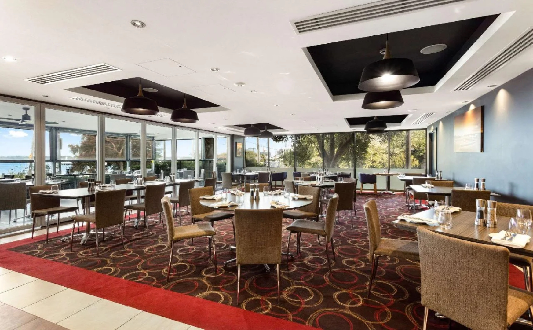 Bayside Geelong Hotel & Apartments, an Ascend Collection Hotel