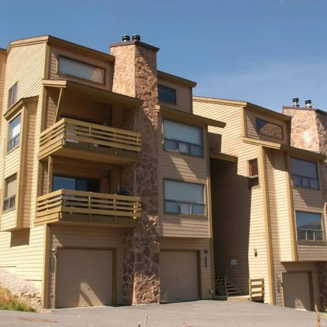 Beaverhead Condos at Big Sky Resort