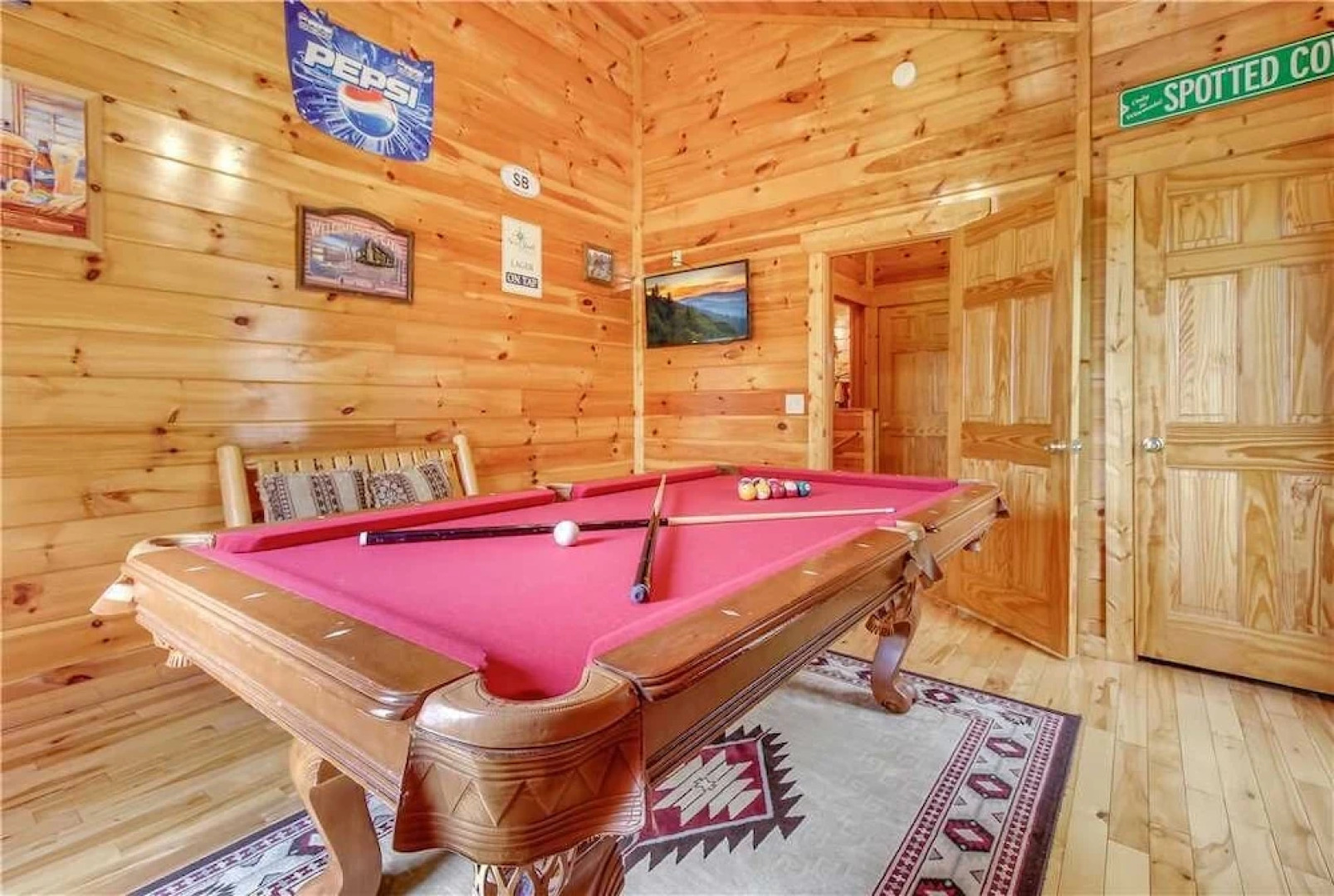 Makin Memories - Two Bedroom Cabin