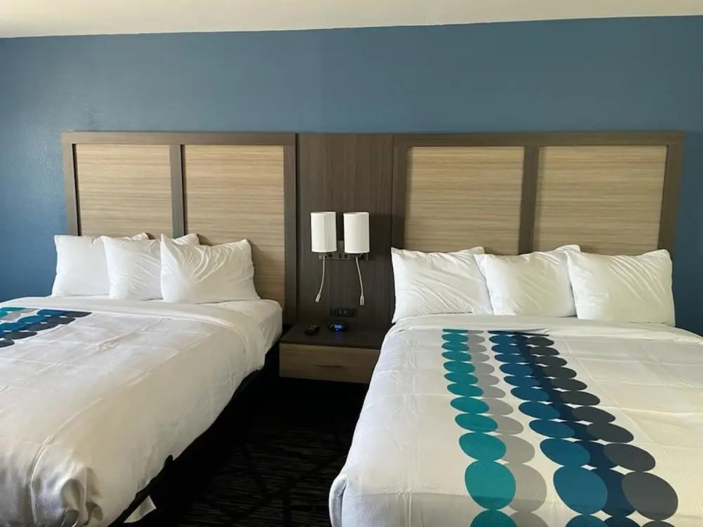 Econo Lodge Blackwell I 35