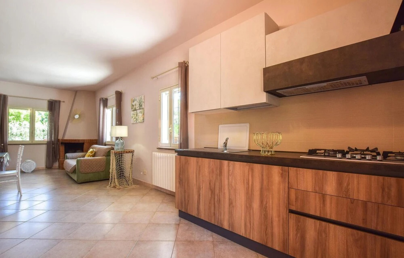 Nice Home in Altavilla Milicia With Jacuzzi, Wifi and 4 Bedrooms