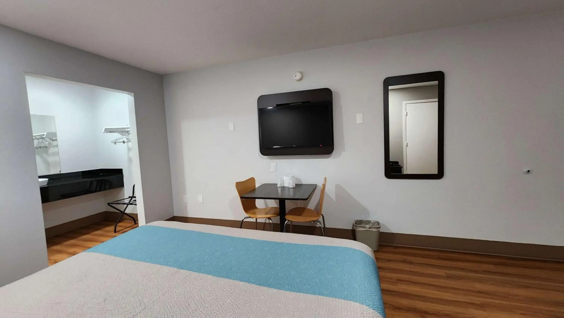 Motel 6 Webster, TX - Houston - Nasa Lake