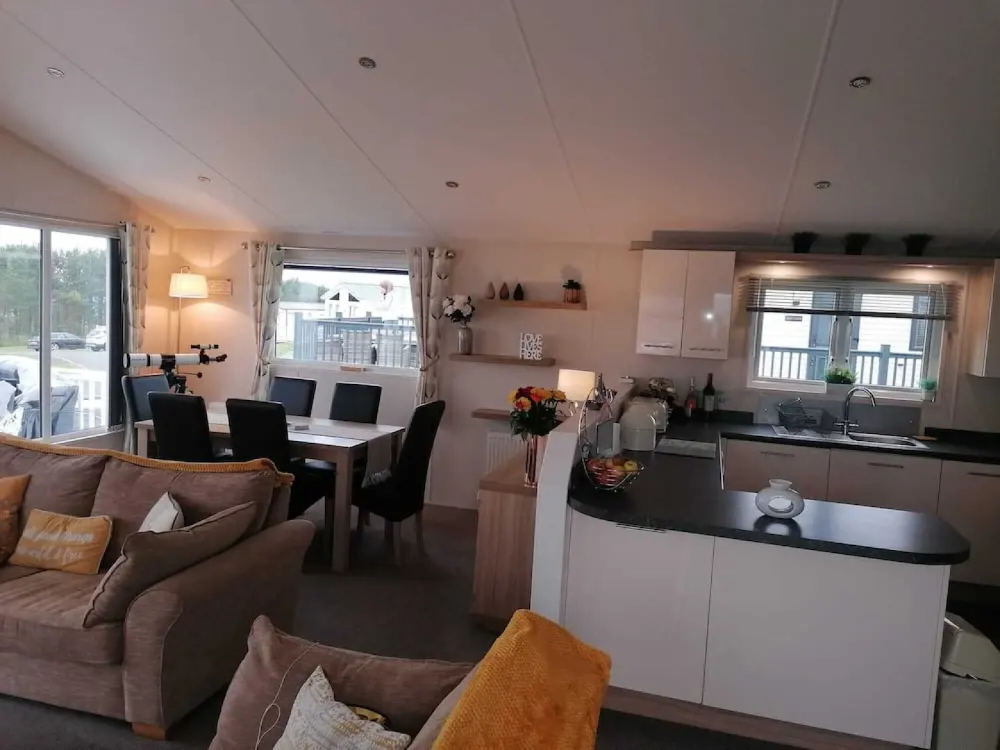 Lovely 3-bed Lodge in Eyemouth With Stunning Views