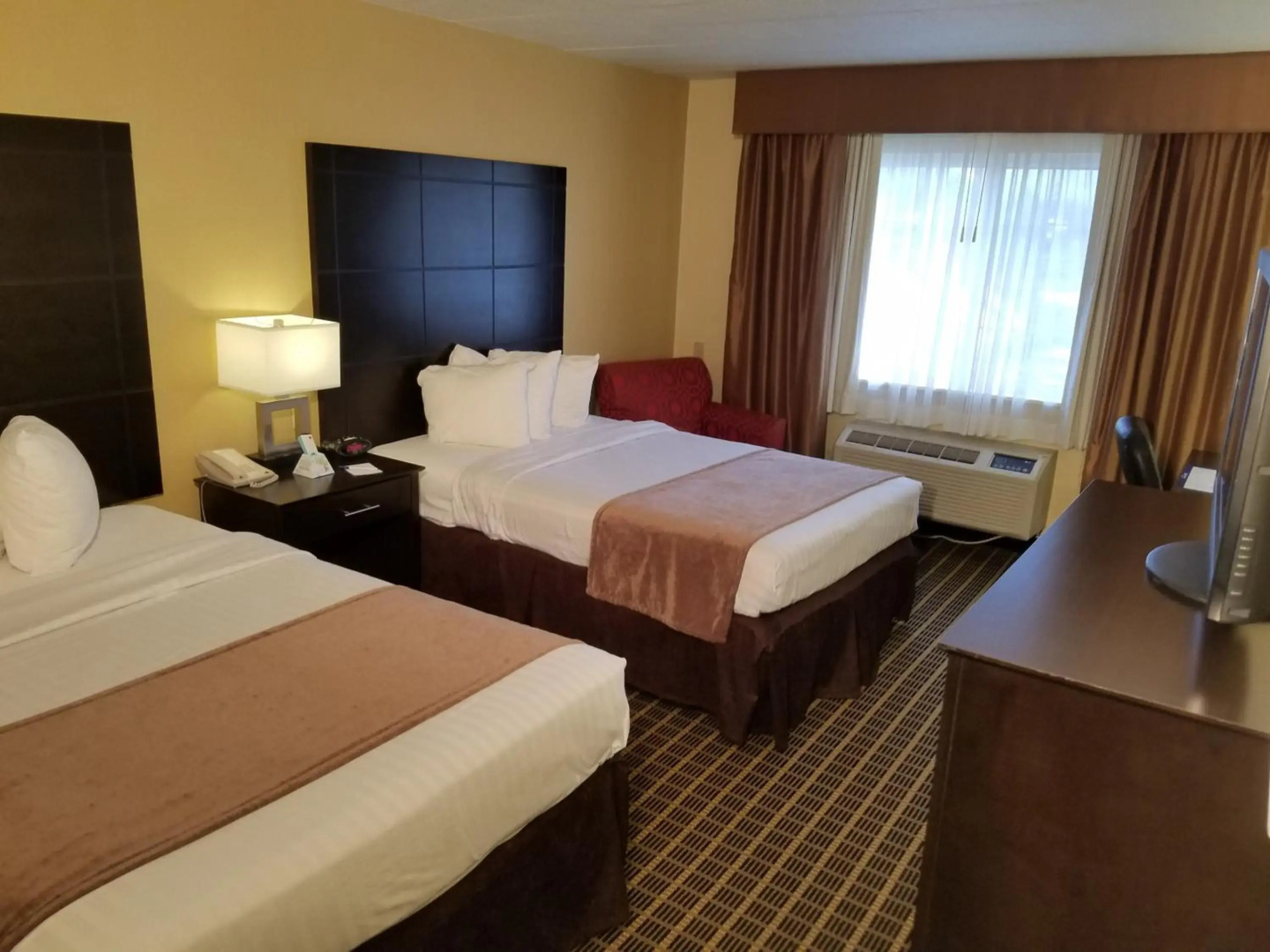 Quality Inn & Suites Morgantown - University Area