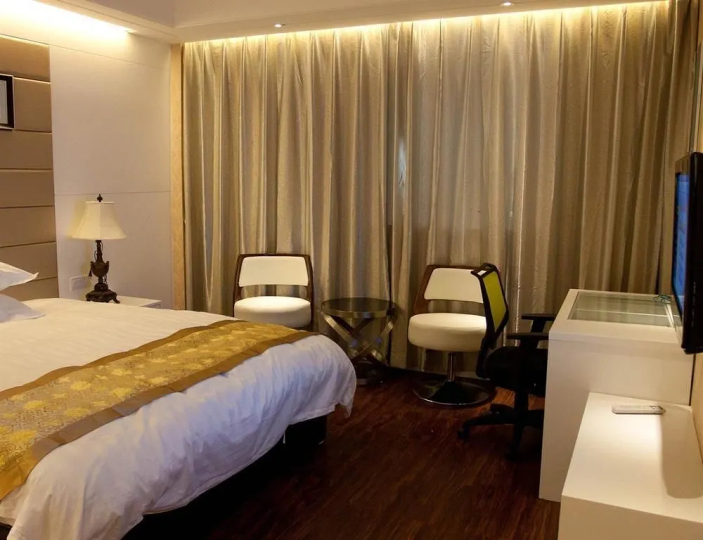 东瀚宾馆(镇江江大运河店)