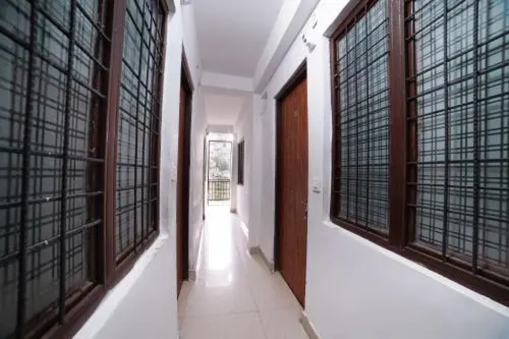 SPOT ON 72850 Hotel New Raj Palace