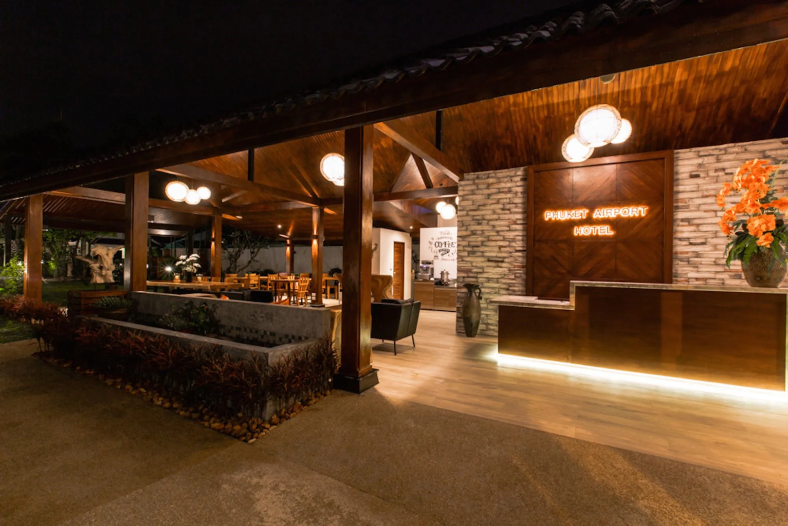 Phuket Airport Hotel