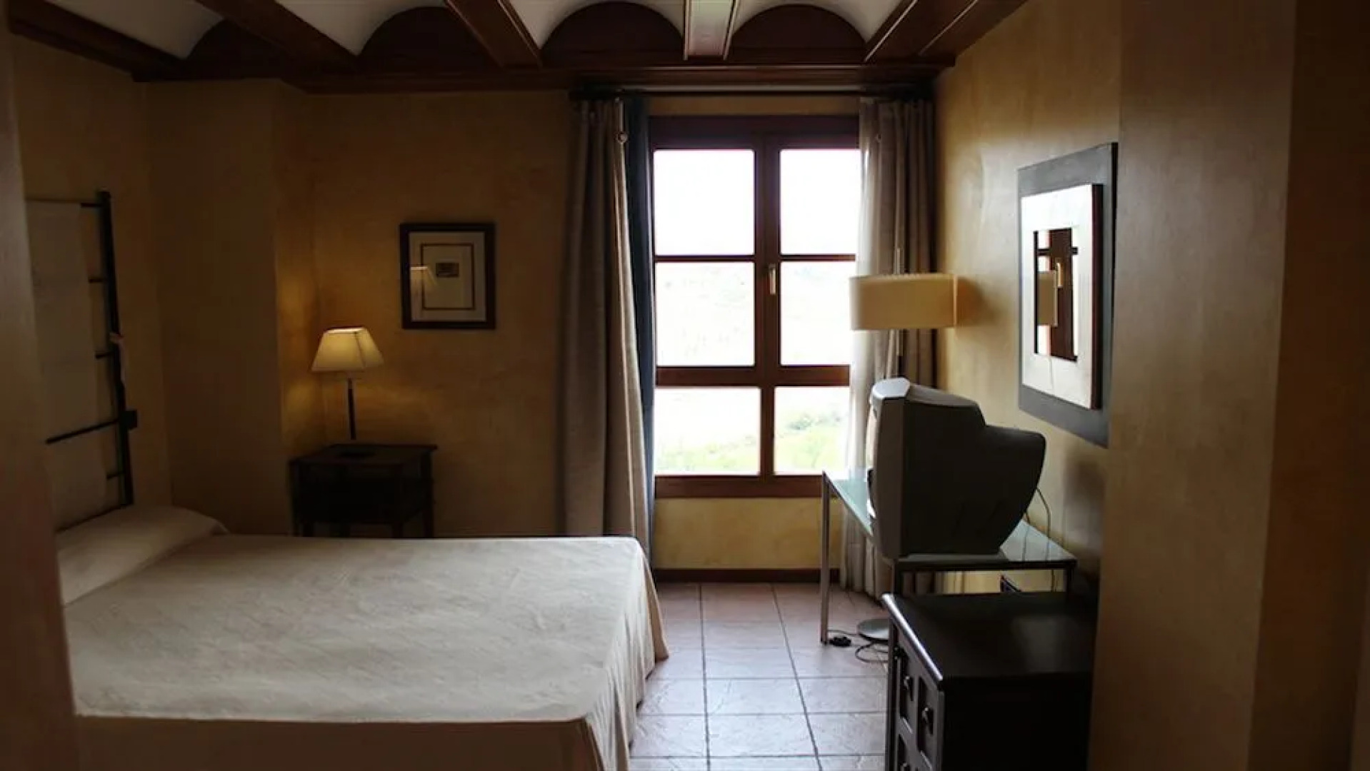 Hospedería Papa Luna