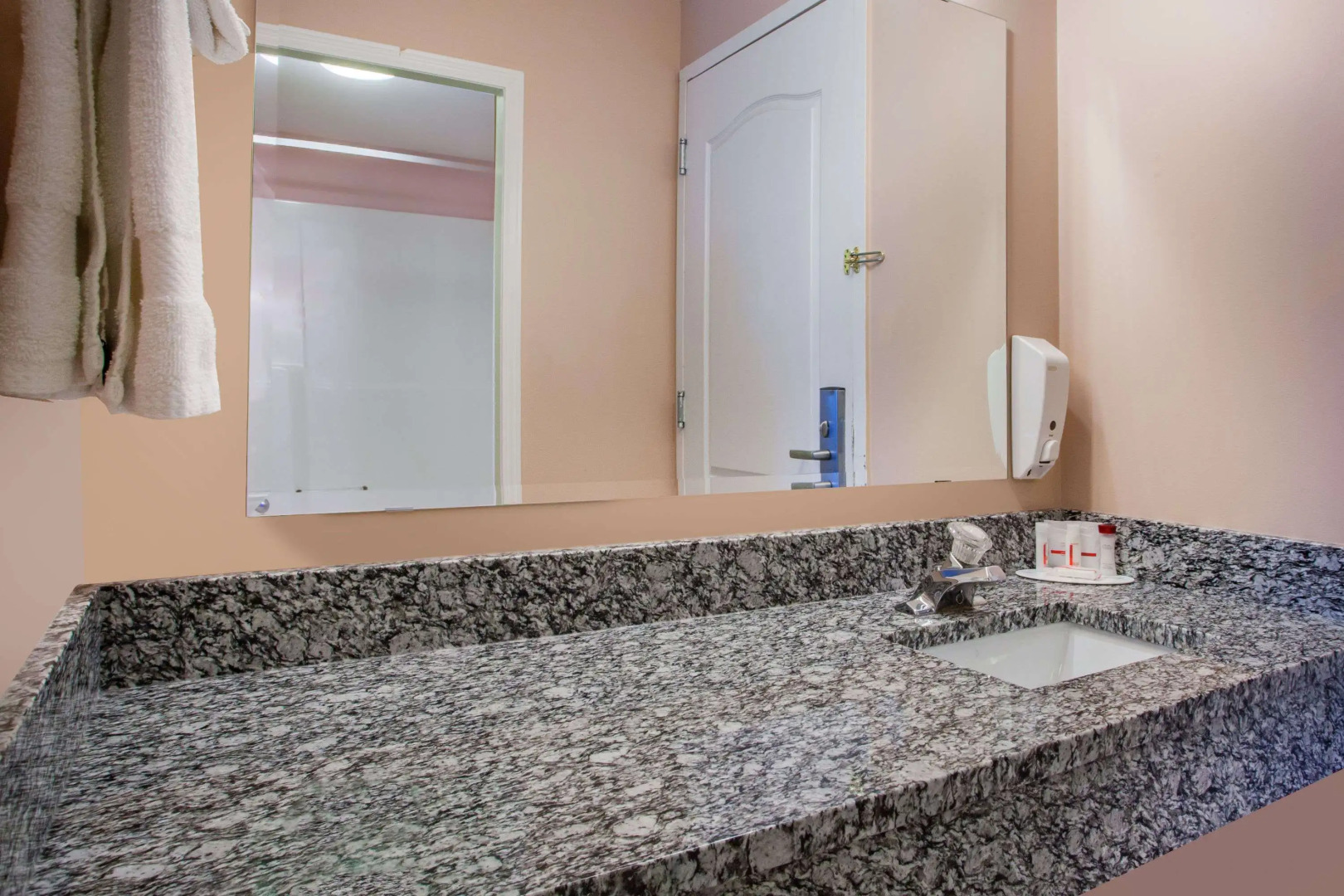 Ramada by Wyndham 100 Mile House