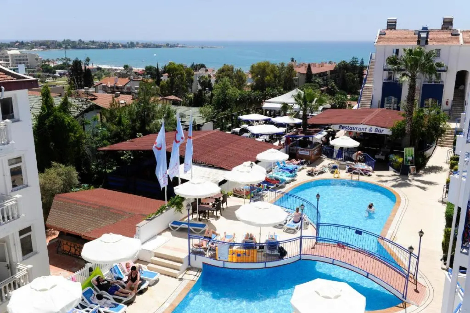 Joker Side Hill Suite Hotel