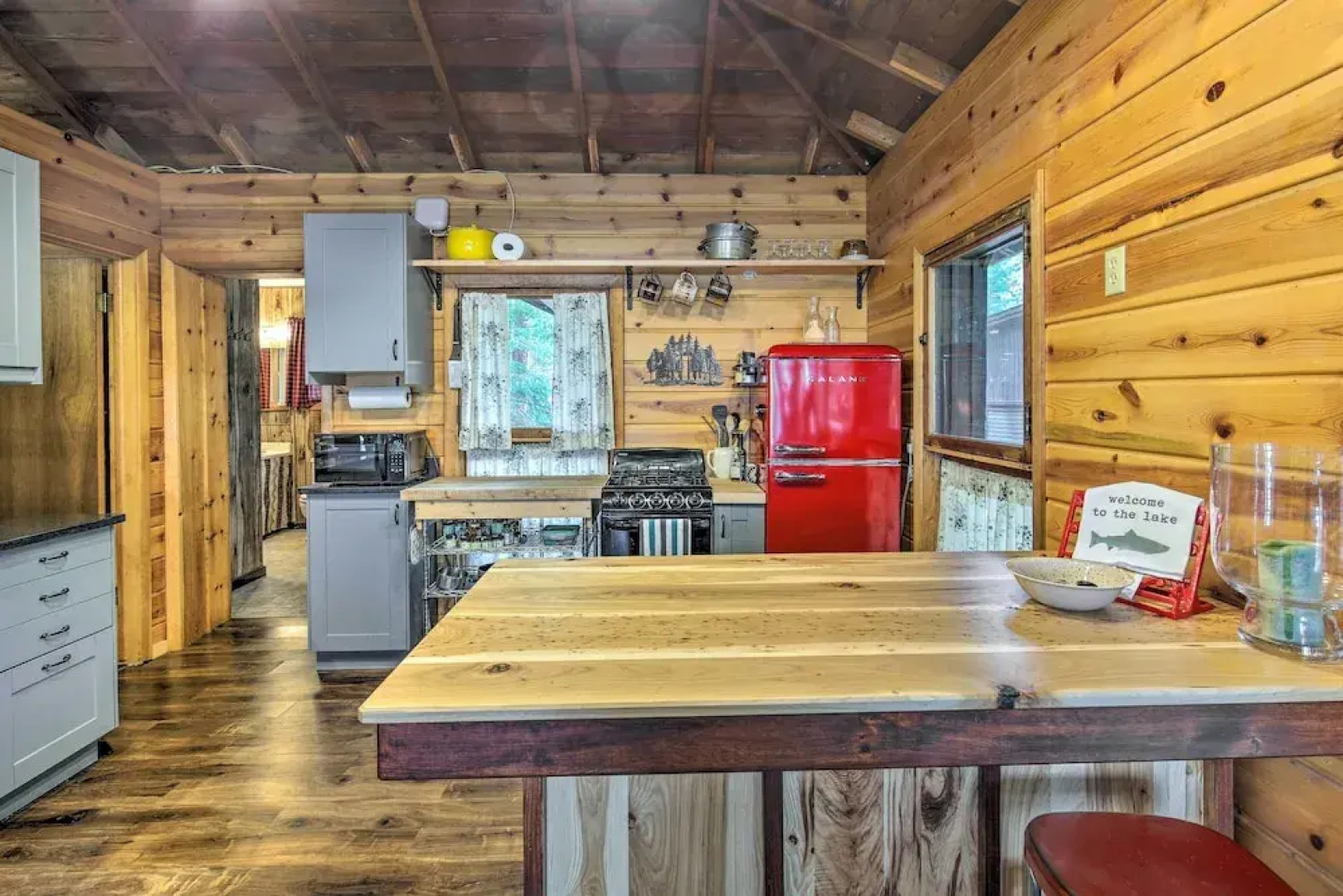 Eagle River Lakefront Retreat w/ Fire Pit & Grill