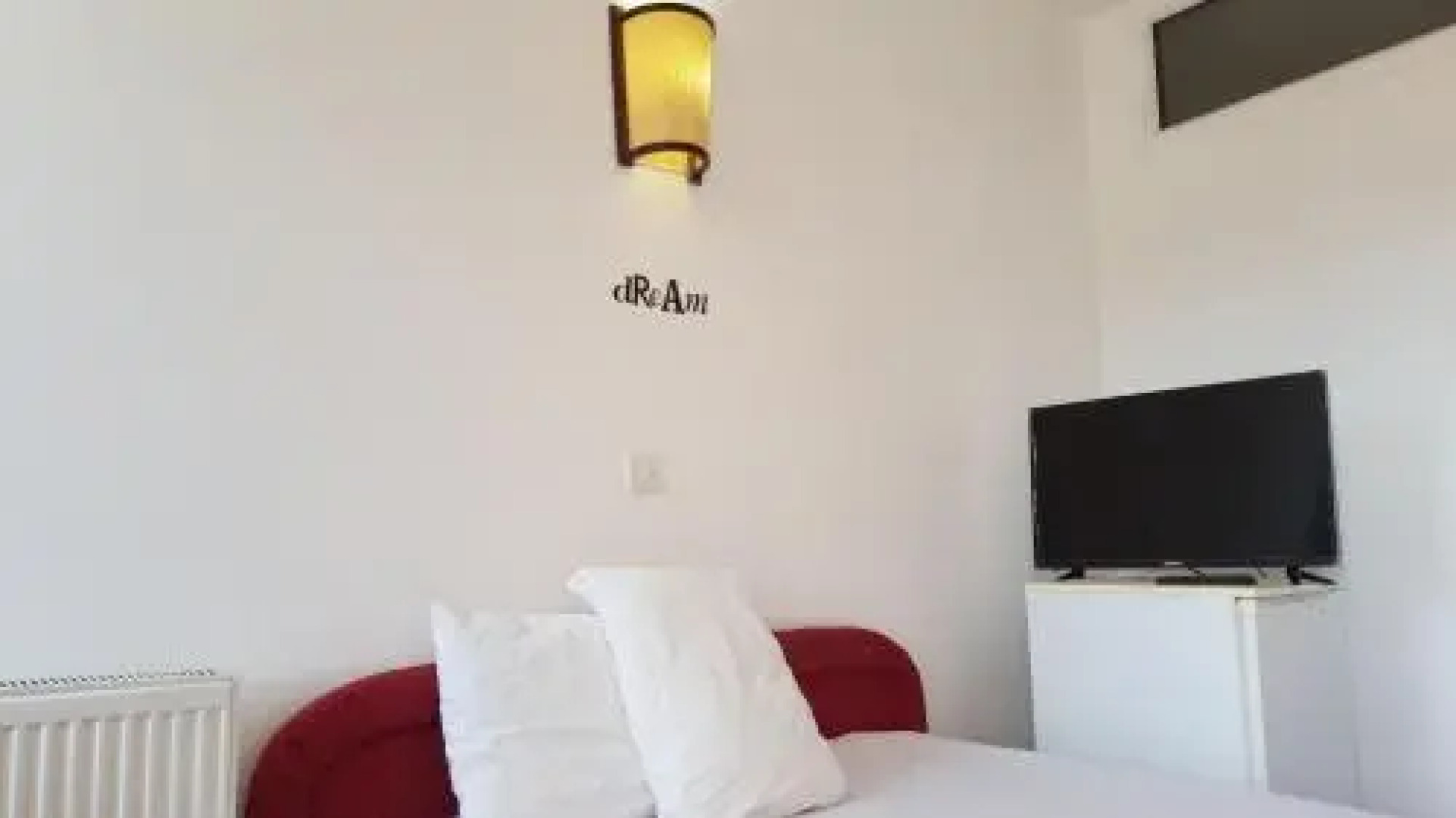 Art Theatre Caffe - River view Hotel