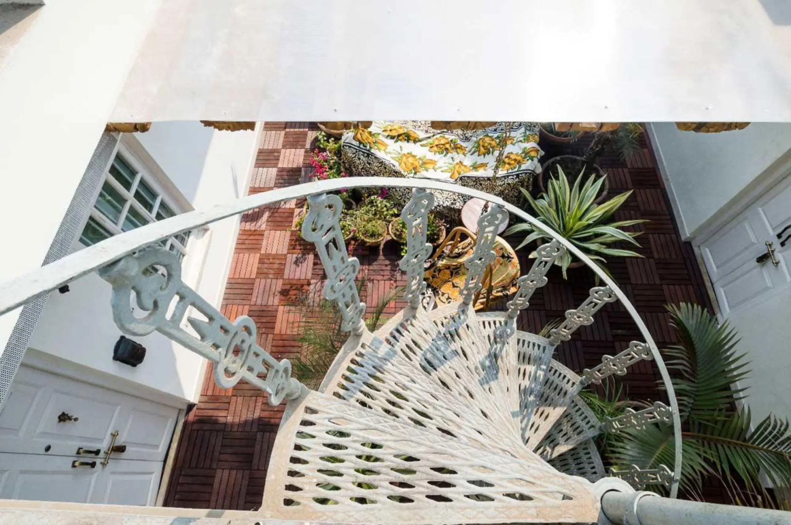 The Corner Courtyard