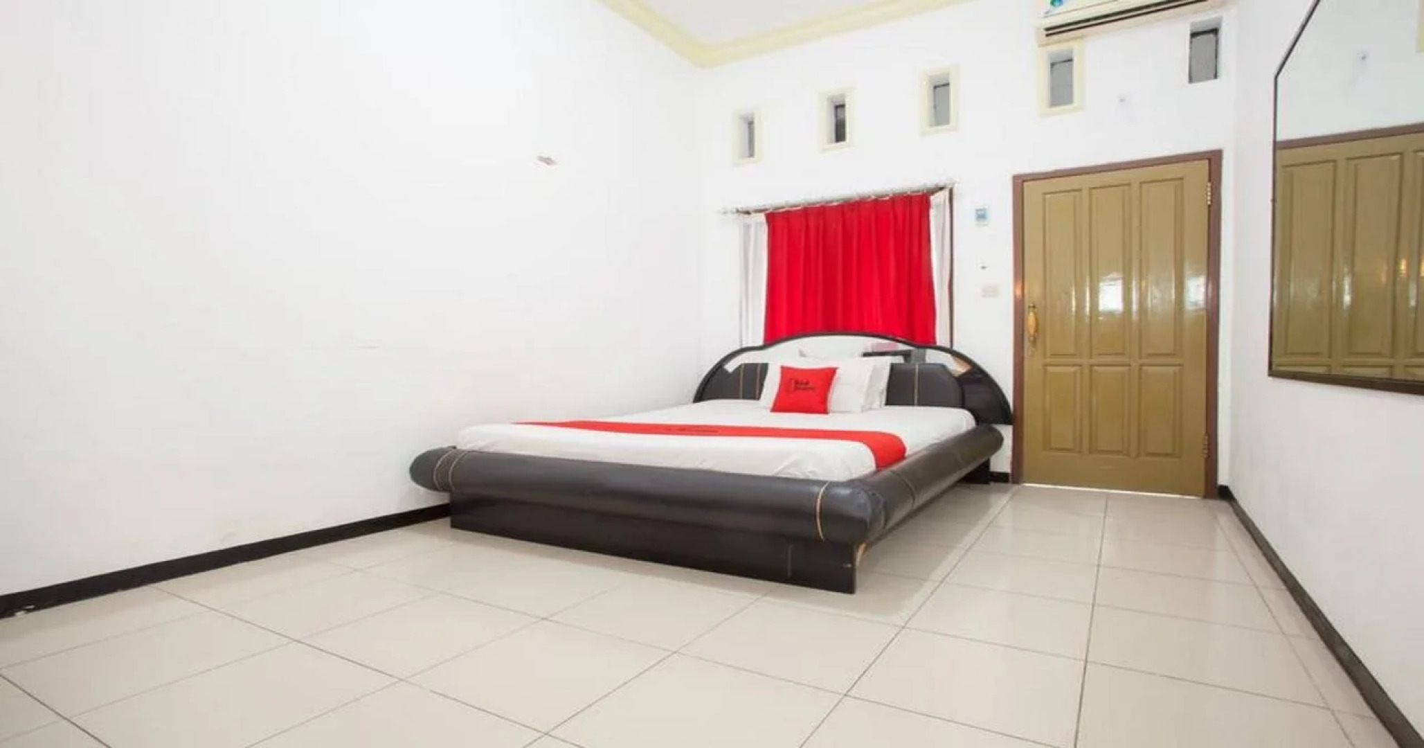 Hotel Santana Syariah by Reddoorz