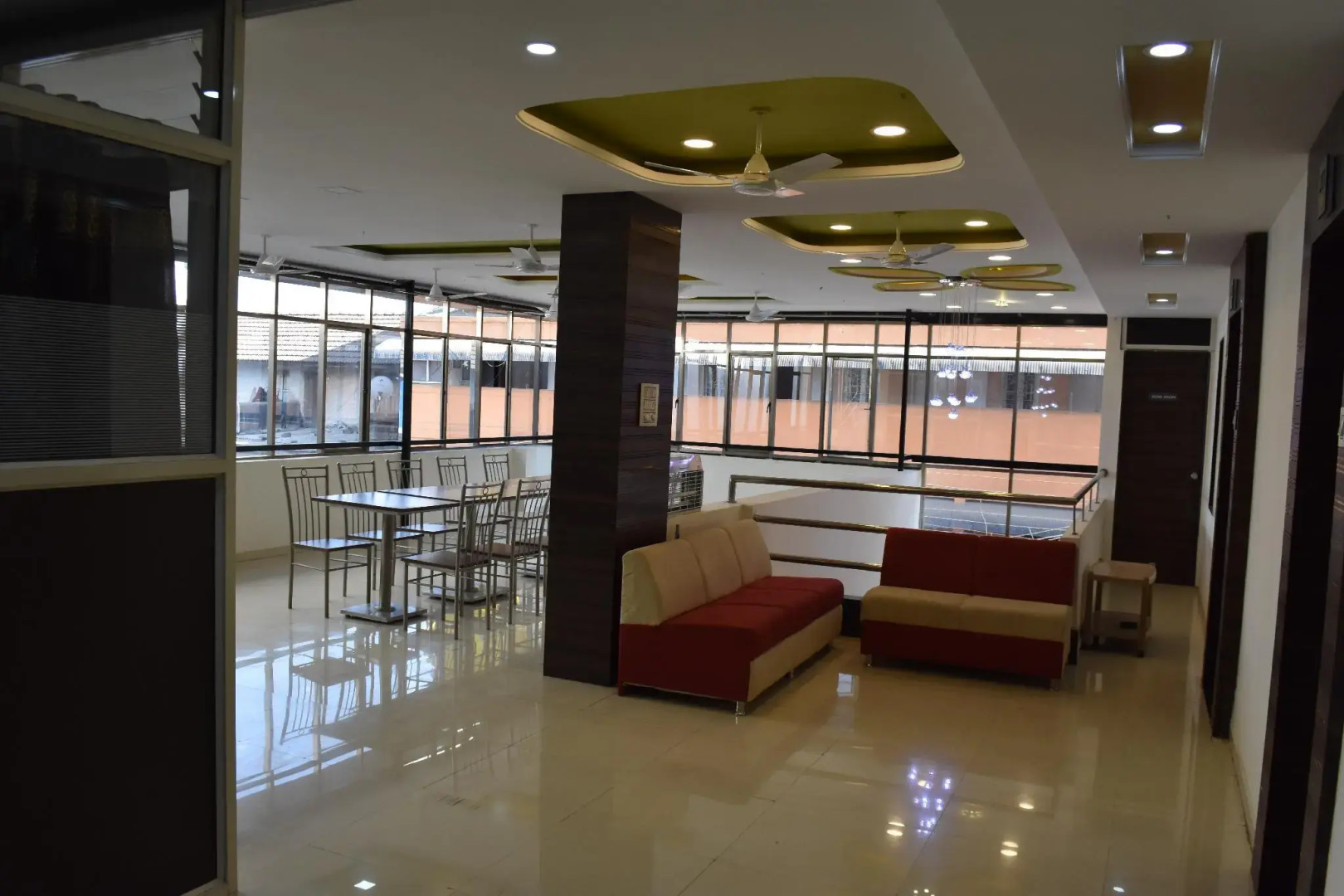 Hotel Royal Treat Kolhapur