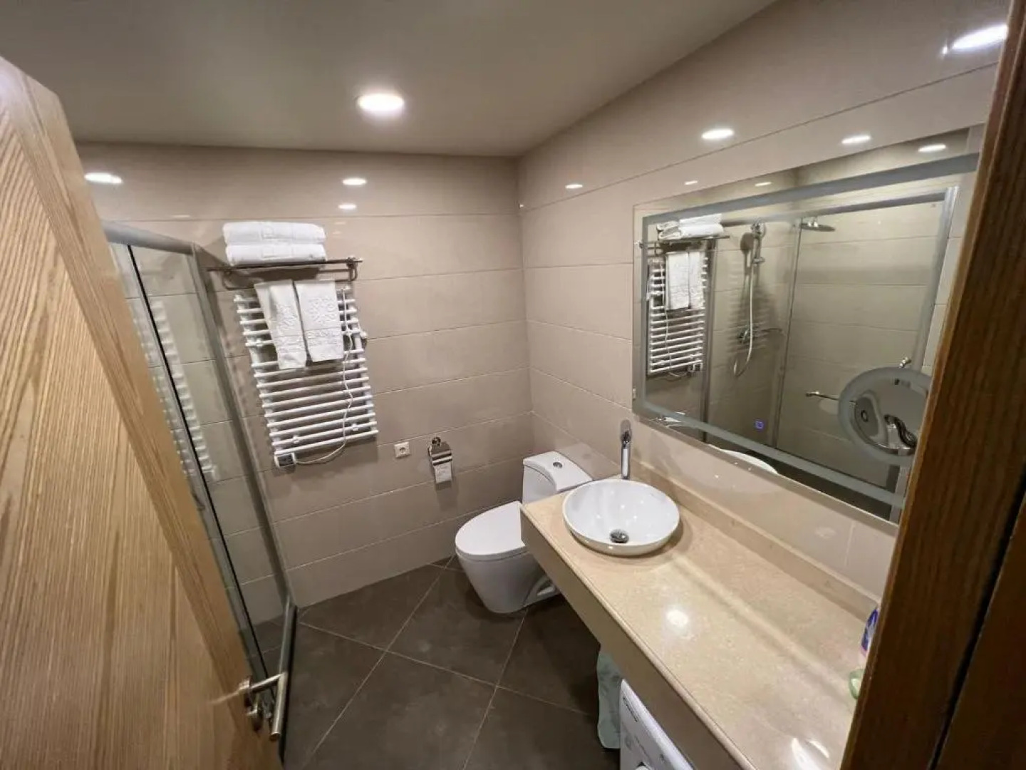 Happy Days in Dreamland Oasis