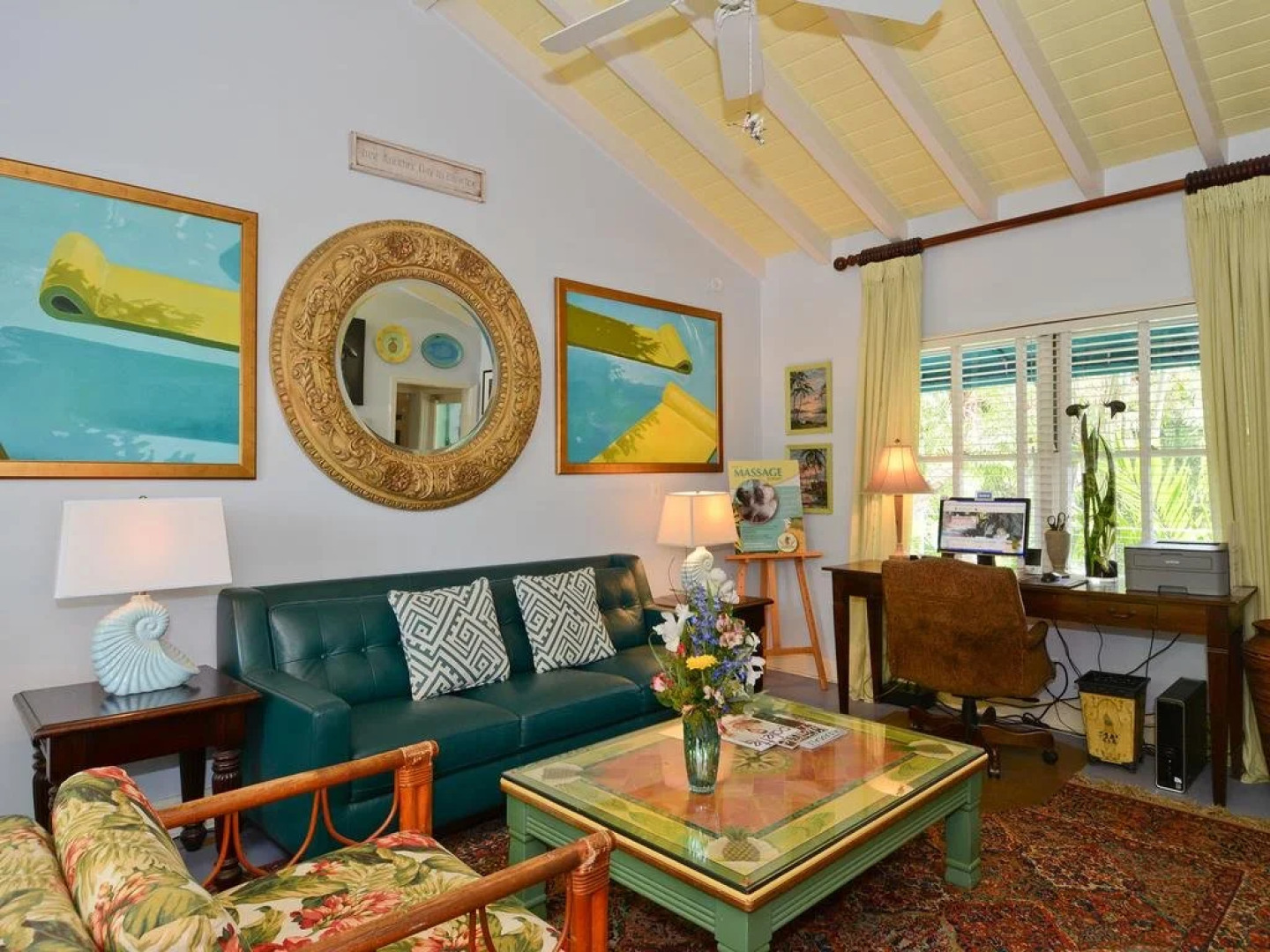 Pineapple Point Guest House