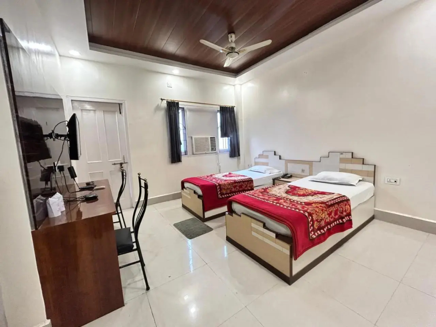 1 BR Guest house in LAL BAZAR, Bankura (D7F2), by GuestHouser