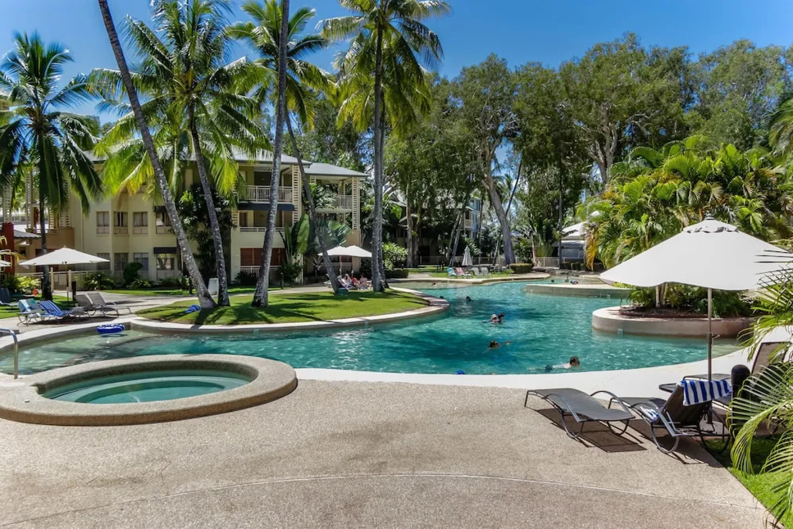 Amphora Resort Luxury Private Apartments