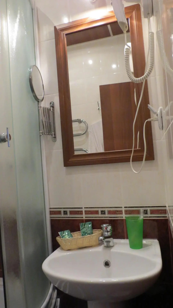 Отель Эсмеральд