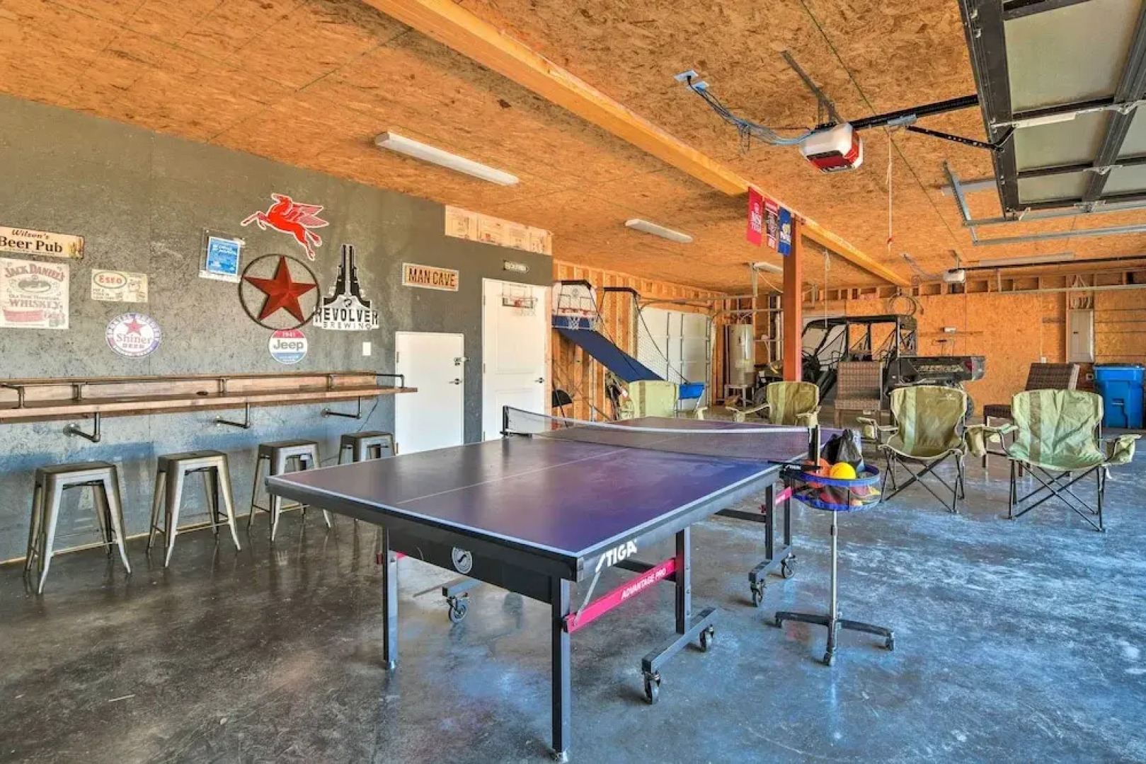 Modern 'lakeview Hilltop Retreat' w/ Game Garage!