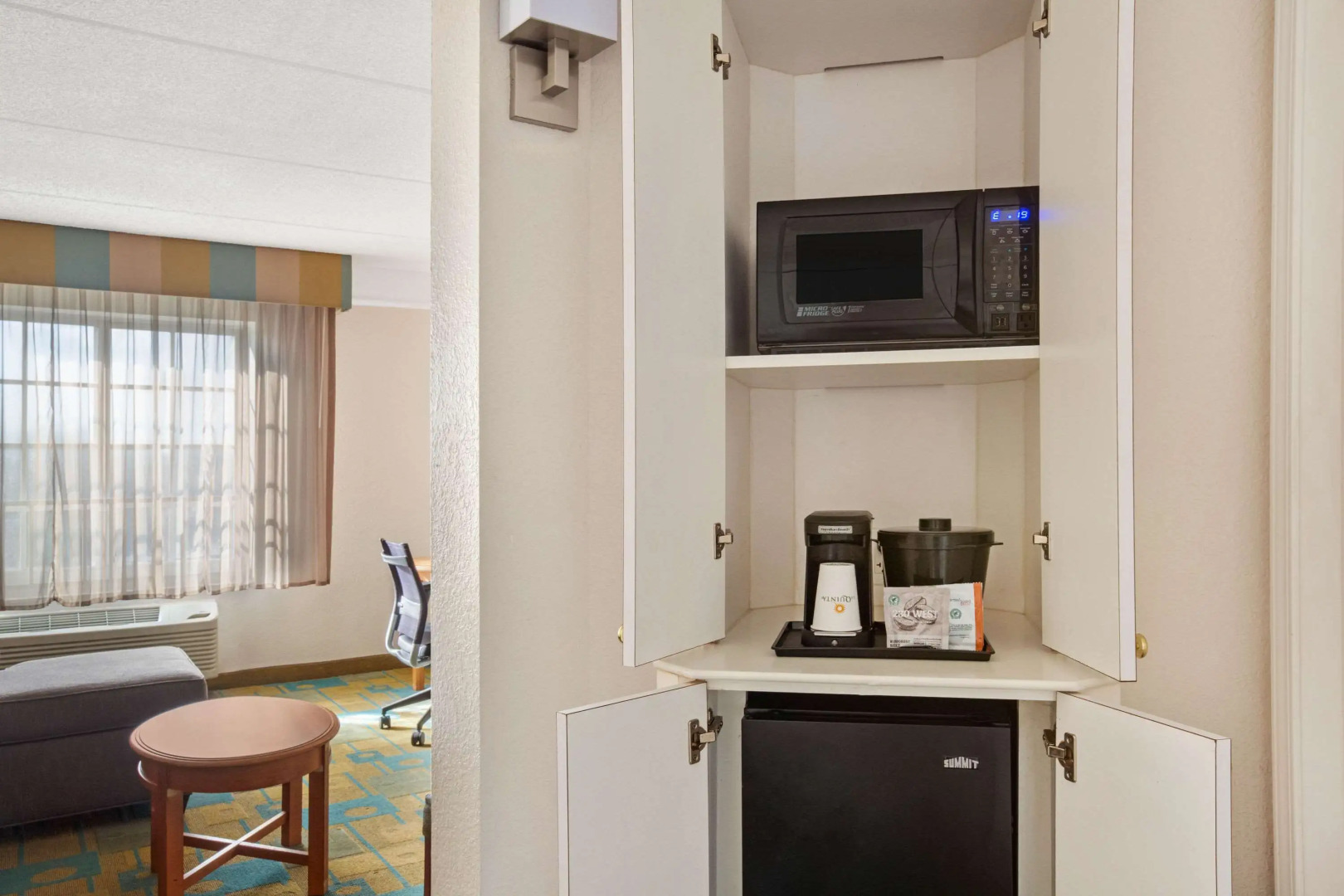 La Quinta Inn & Suites by Wyndham Ft. Lauderdale Plantation