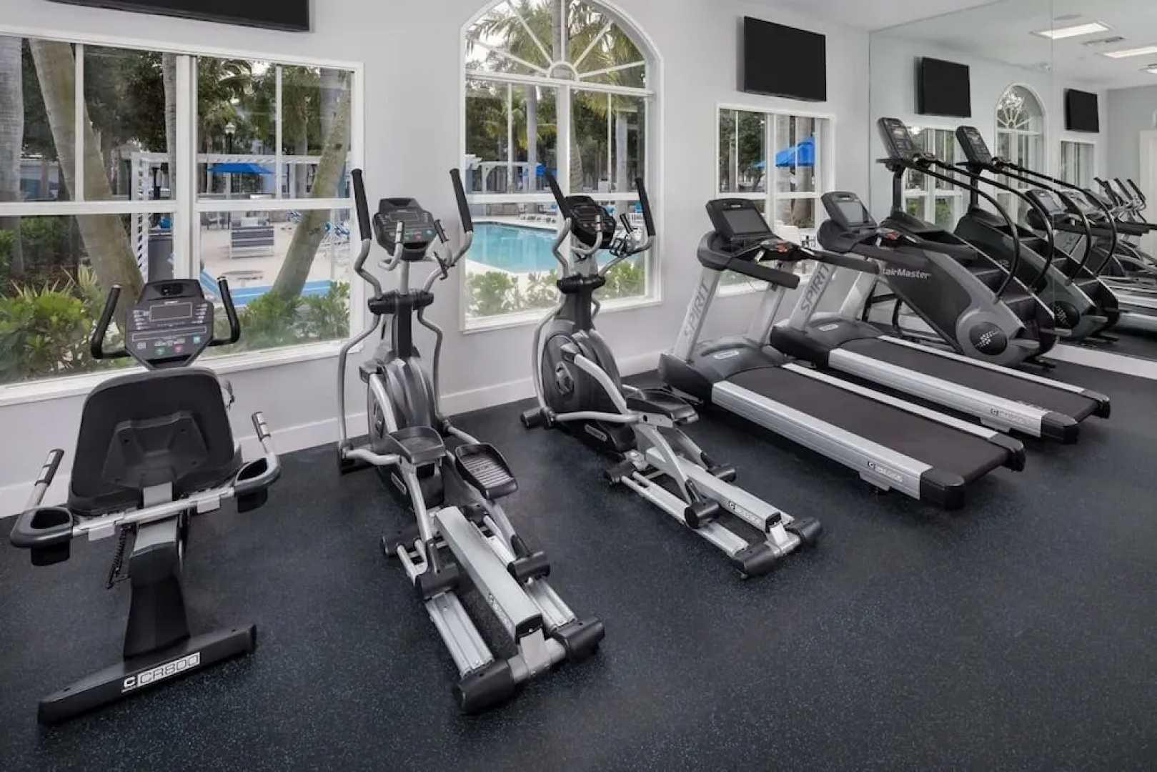 Contemporary 1br, In Unit Washer/dryer, Free Parking With All Amenities! 1 Bedroom Apts