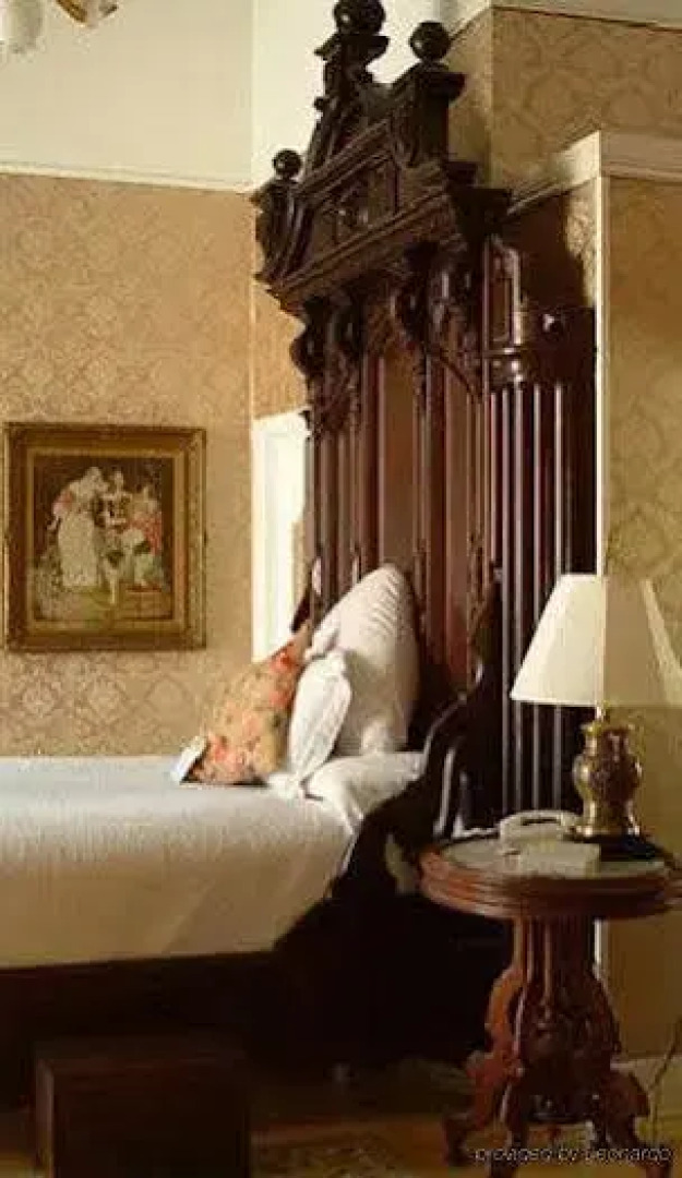 Halifax Waverley Inn