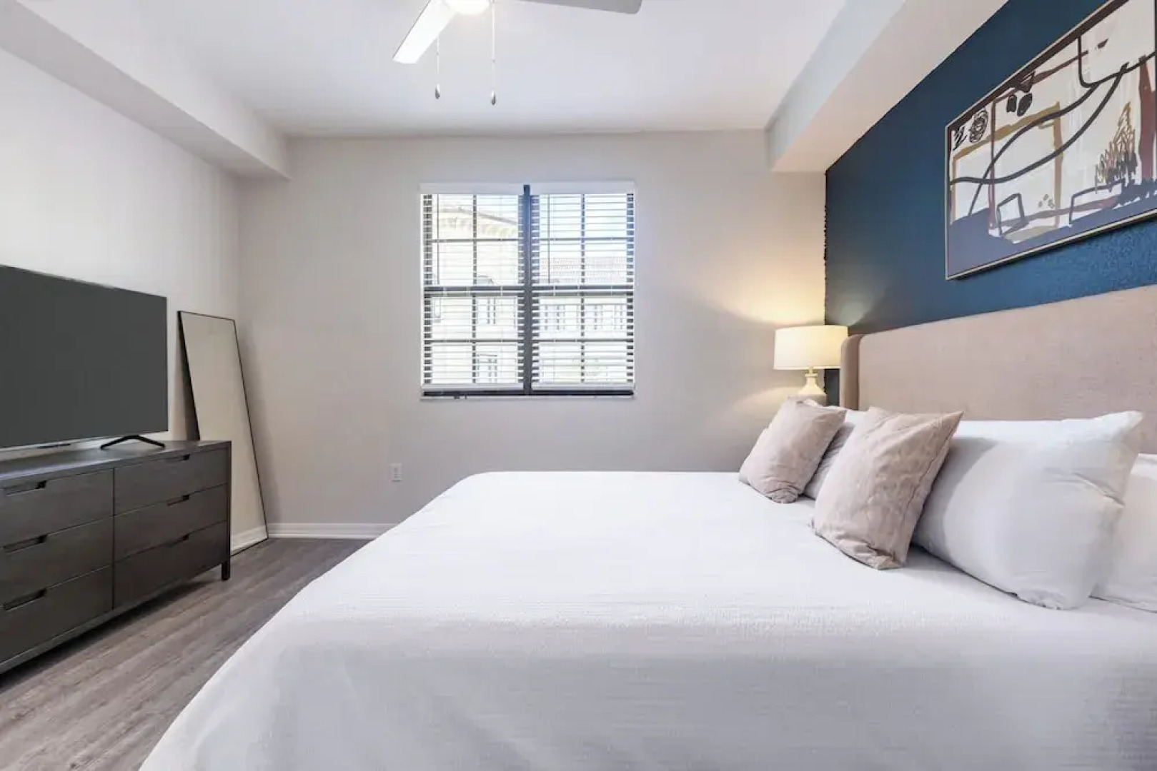 Miramar Apartments By Landing