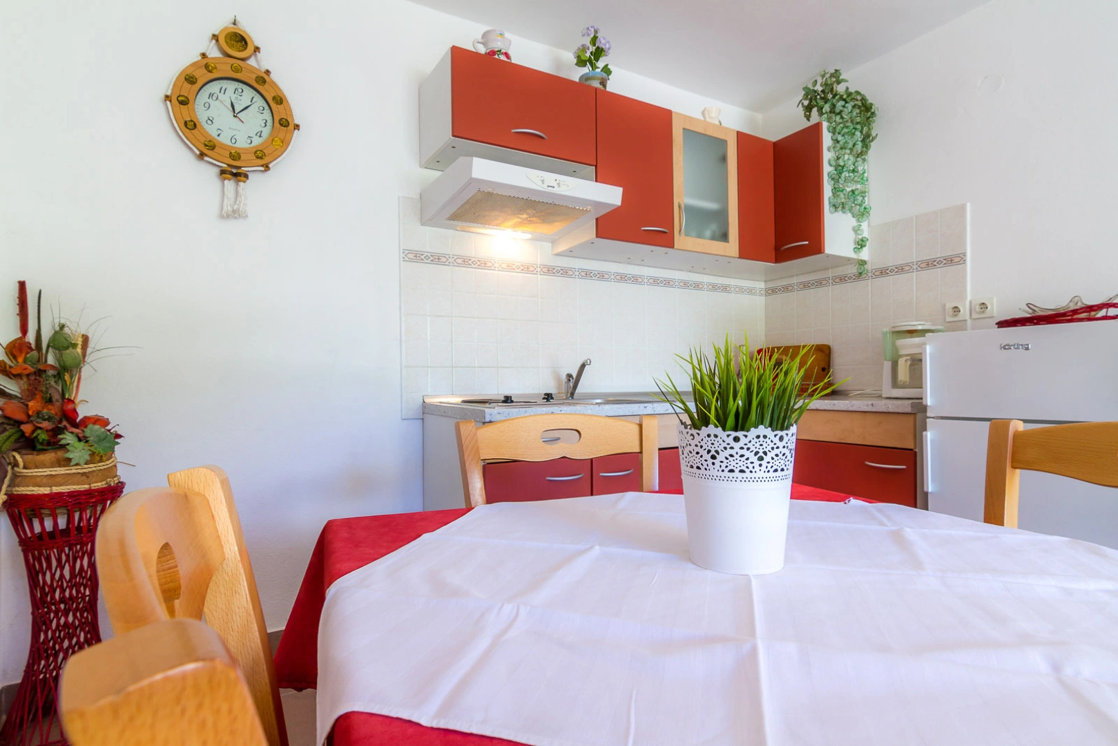 Apartment Anđeo - 80 m from beach : A5 Barbat, Island Rab