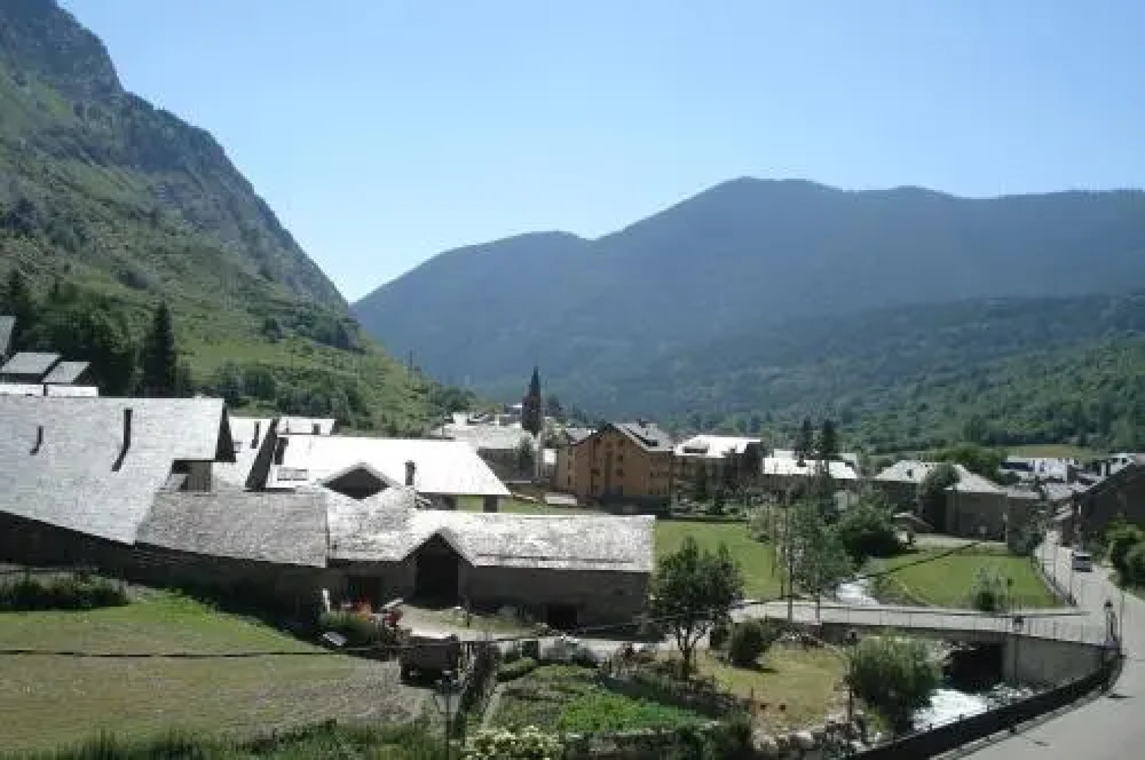 Apartaments Pont Romànic